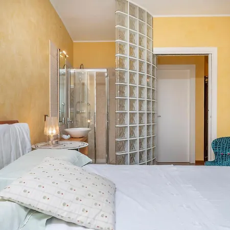 Guesthost - Catulla Apartment Udine
