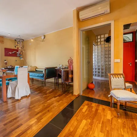 Catulla Apartment