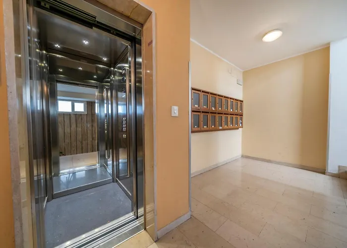 Guesthost - Catulla Apartment Udine