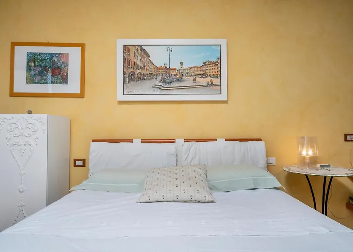 Guesthost - Catulla Apartment